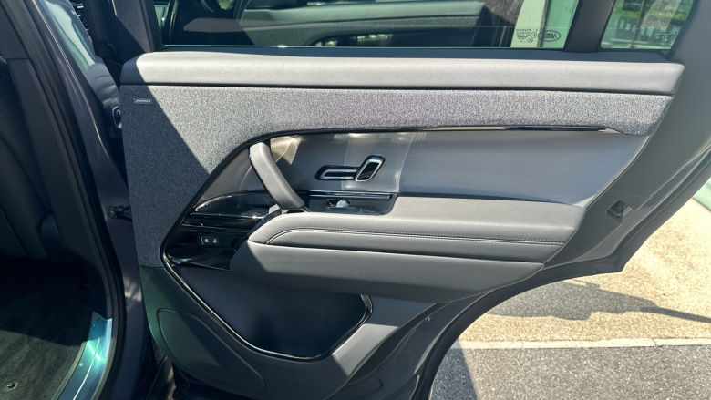 Land Rover Range Rover Sport 3.0 D250 Edition 5dr Auto Diesel Estate